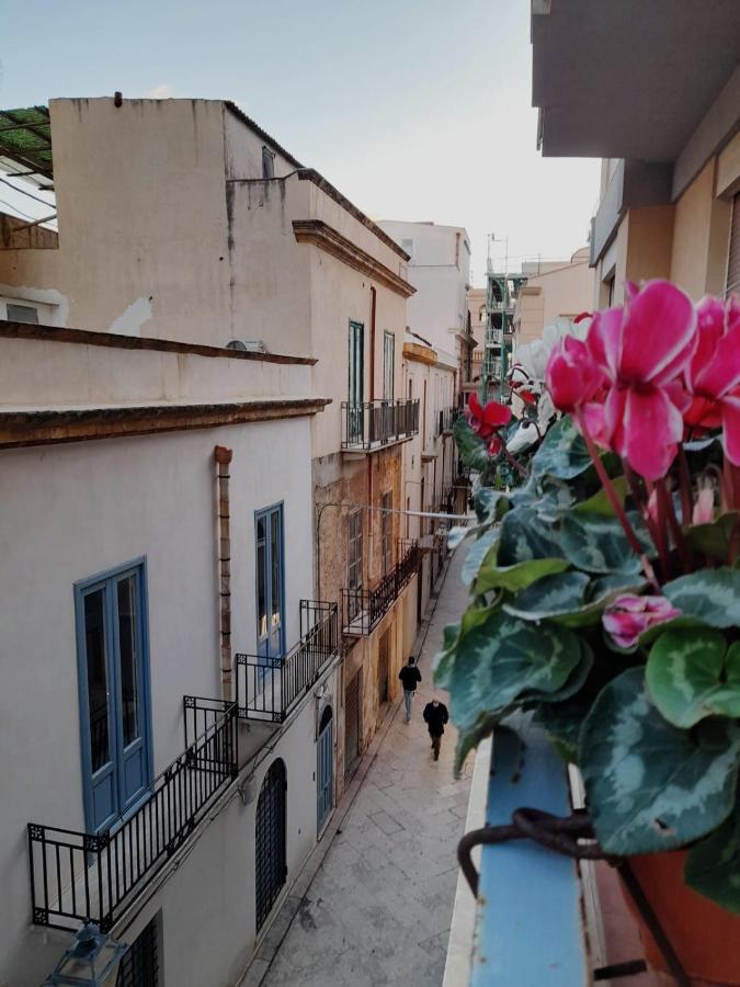 Casetta In Centro Marsala Exterior photo